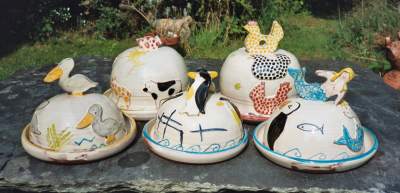 Cheese or butter dishes